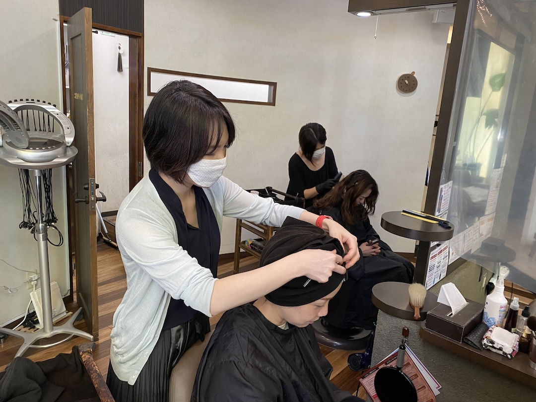 美容室tendreでの施術の様子